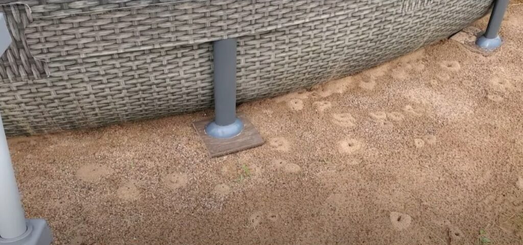 Adjust the Pool Legs